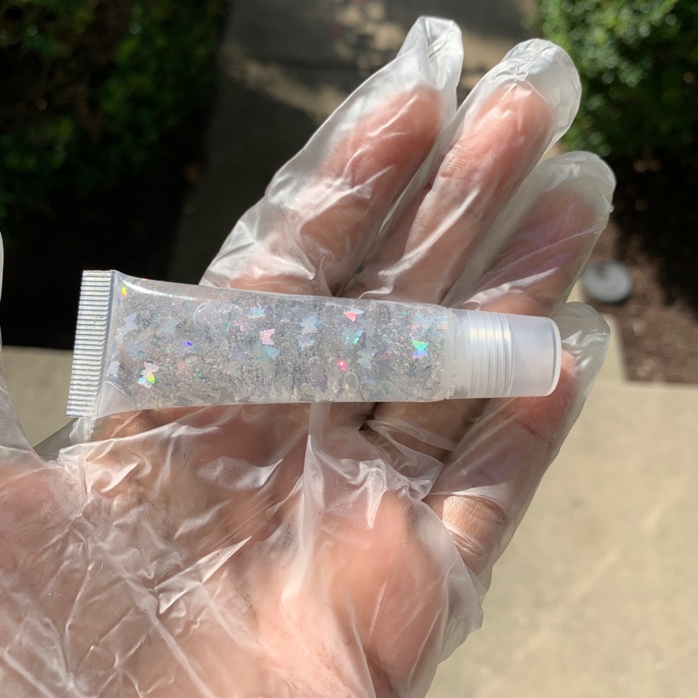 Butterfly Effect Lipgloss🦋 - Picture 4 of 5
